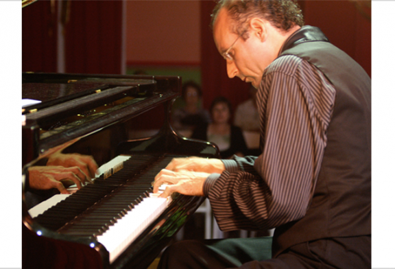 Pianista Internacional da STOP dá Concerto Aberto ao Público em São Lourenço (MG)