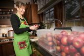 Na Suécia, maçãs se transformam em ação no bem em apoio a Cambuquira